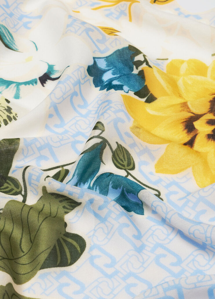 Shawl with floral print