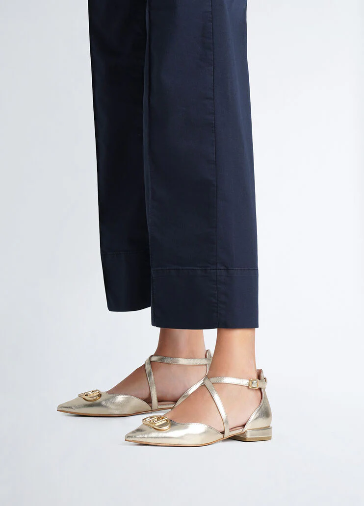 Ballet flats with maxi-logo