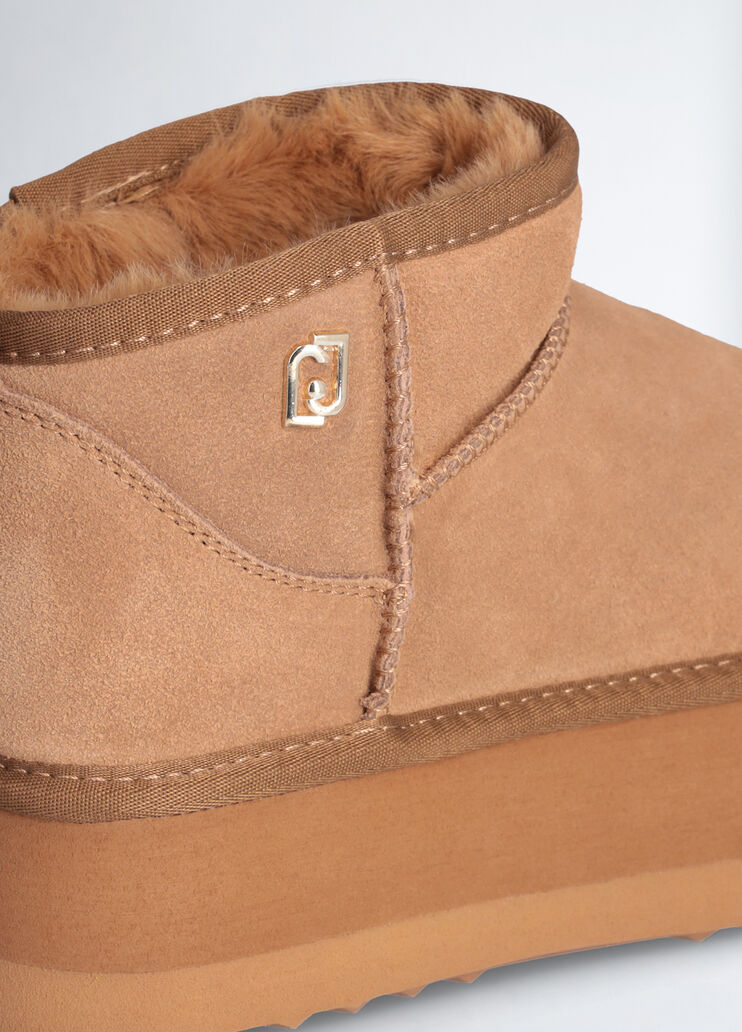 Warm platform ankle boots