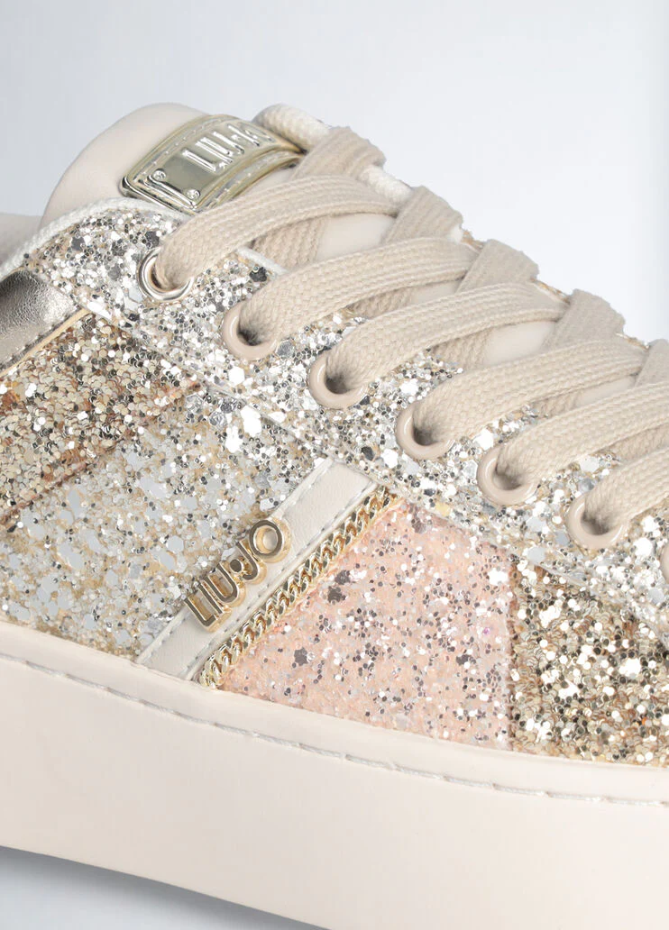 Sneakers with multicolour glitter