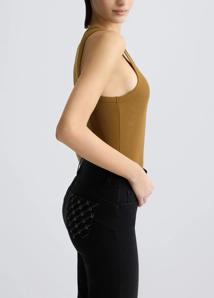 Black skinny jeans with rhinestones