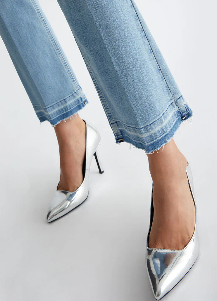 Bootcut bottom up jeans