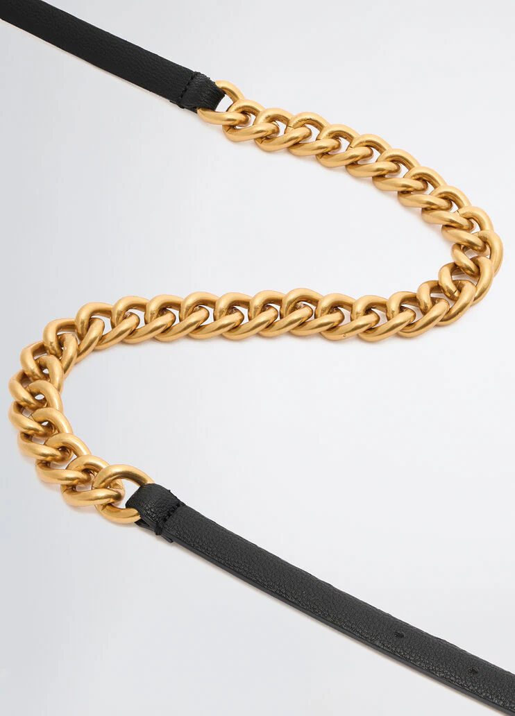 Belt with chain