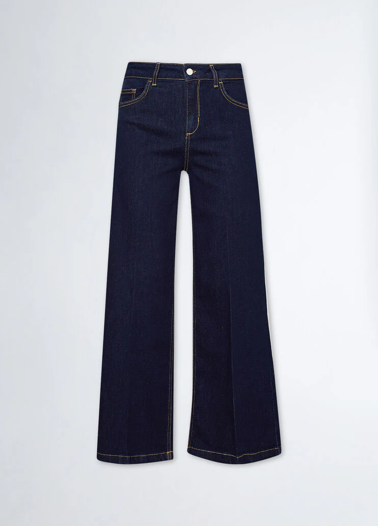 Cropped flared jeans