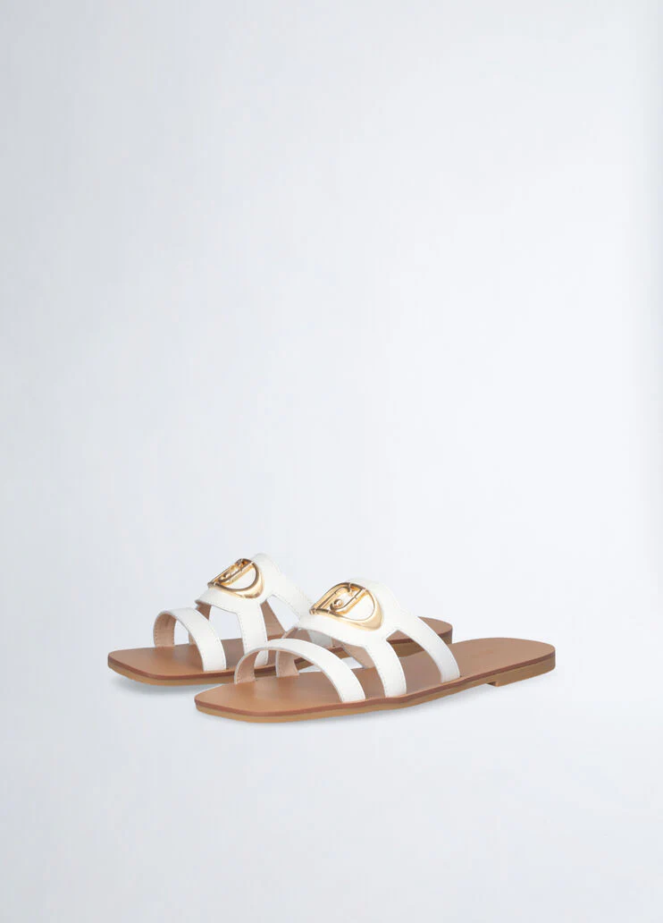 Flat sandals with logo