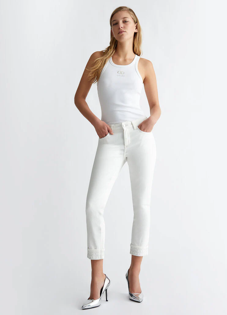 Cropped Bottom Up jeans