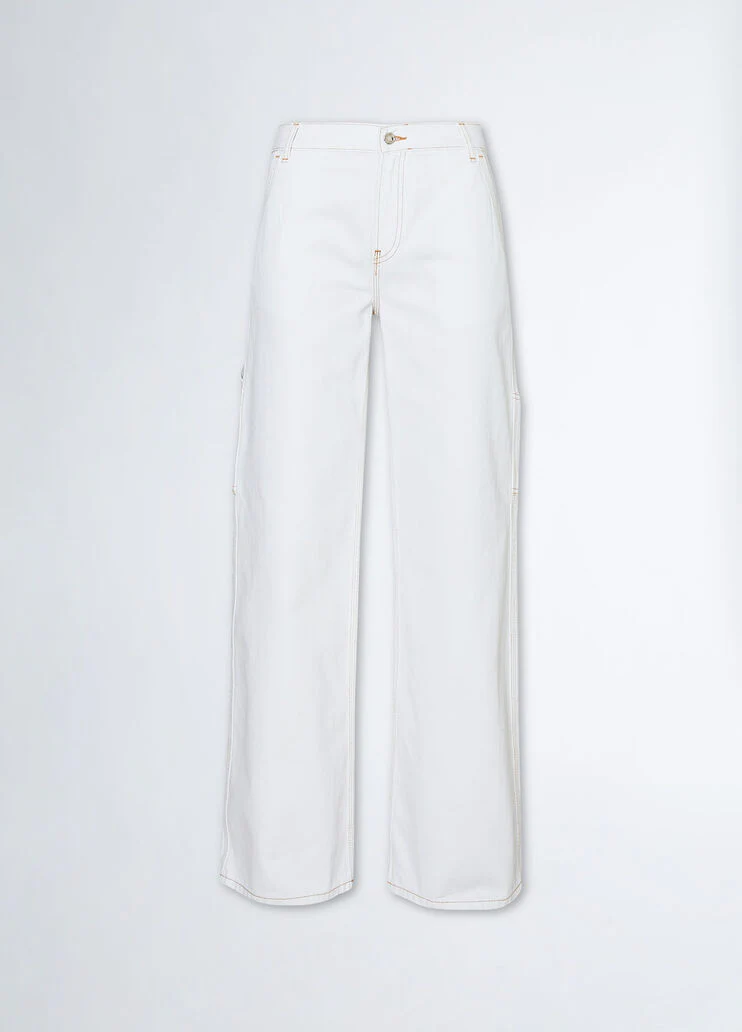 Low-rise flared jeans