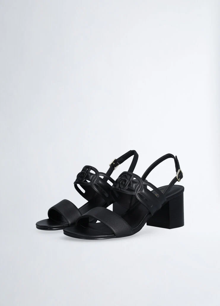 Leather sandals with wide heel
