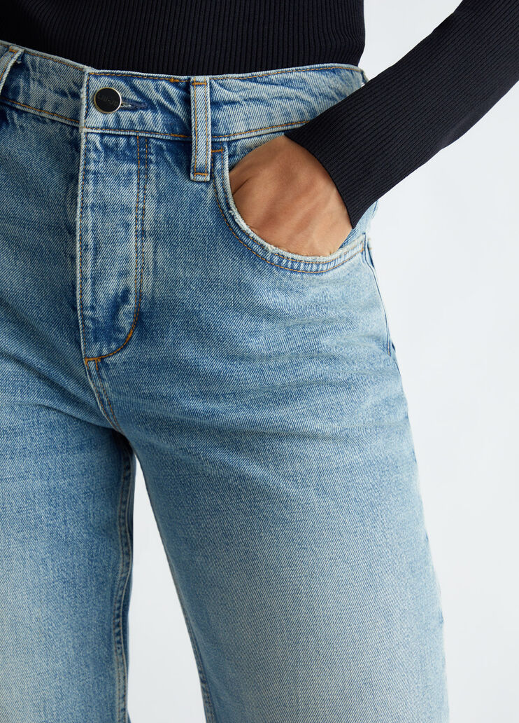 High-waisted straight-leg jeans