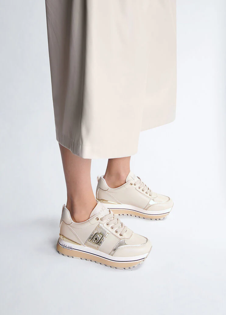 Beige leather platform sneakers