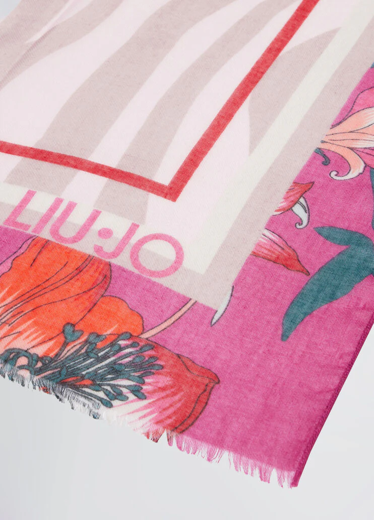 Scarf with floral print