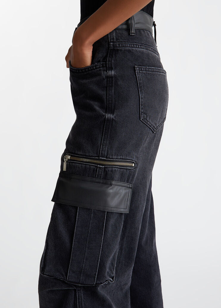 Flared cargo jeans