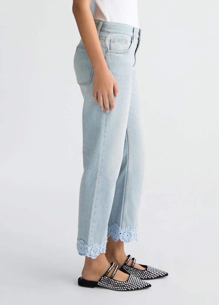 Straight-leg jeans