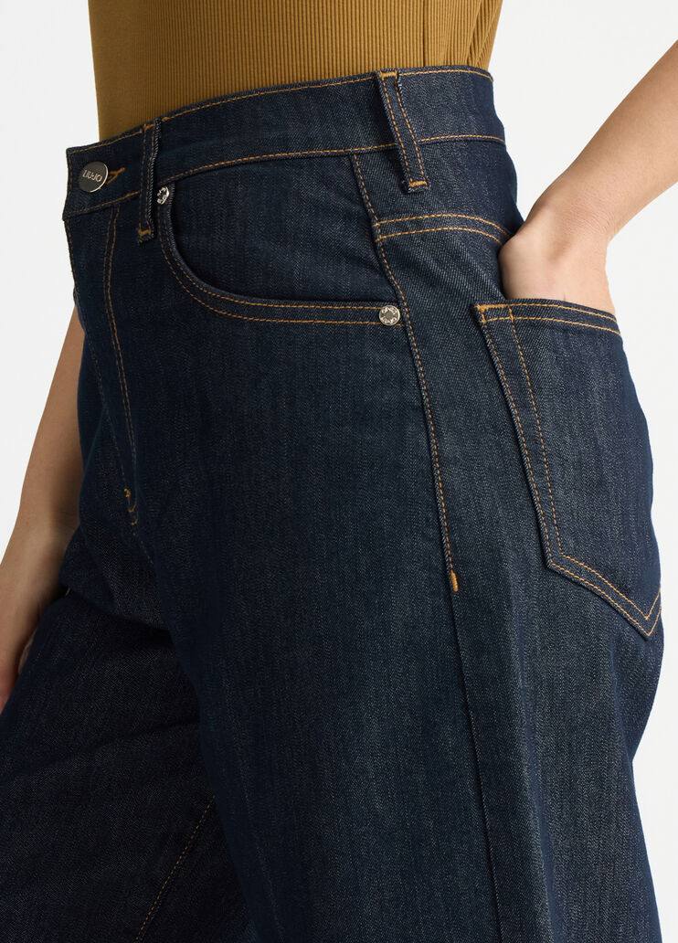 Carrot-fit high-rise jeans