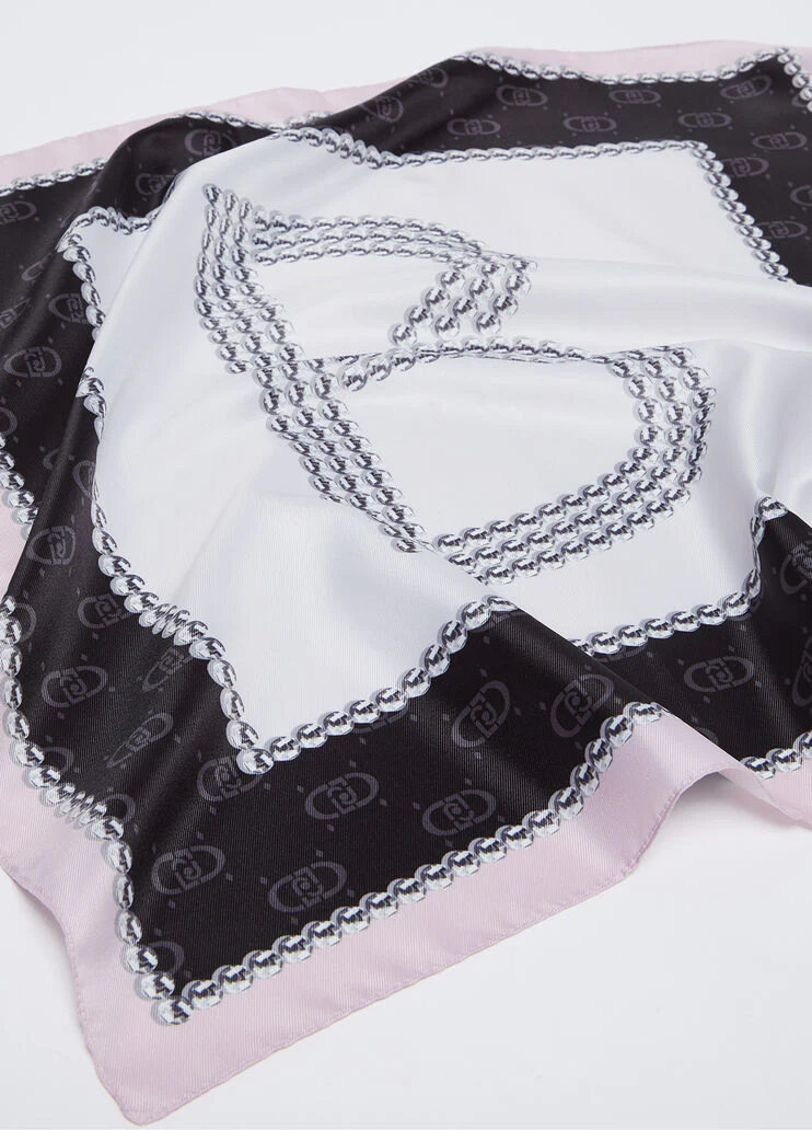 Black letter B foulard