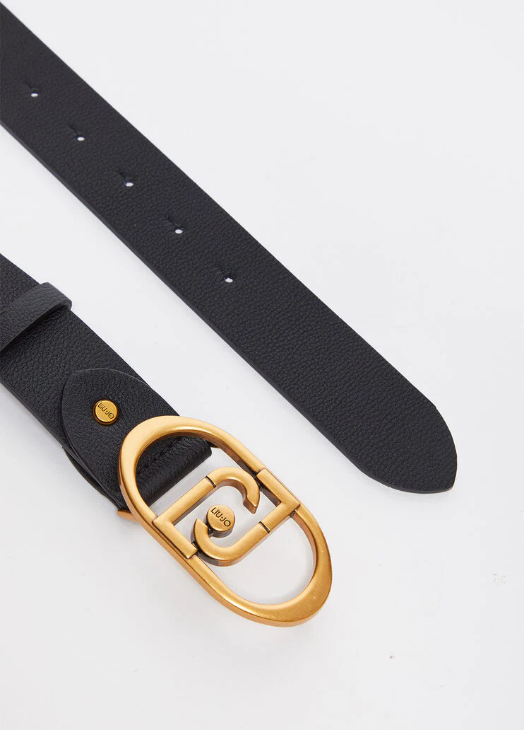 Drummed belt with logo