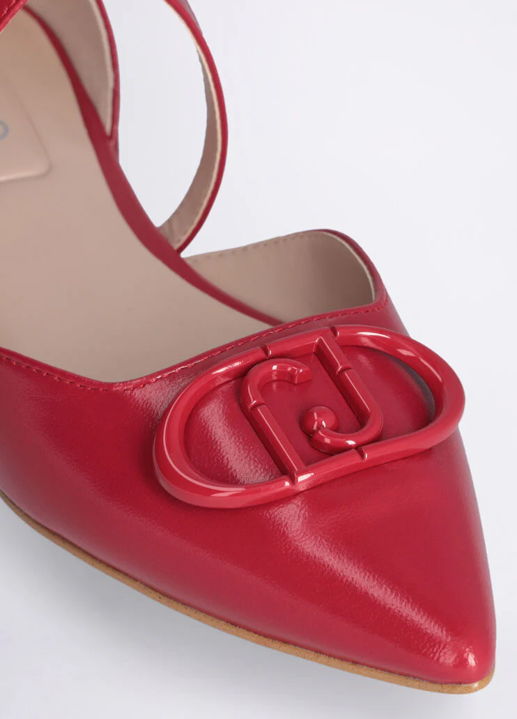 Red ballet flats with maxi-logo
