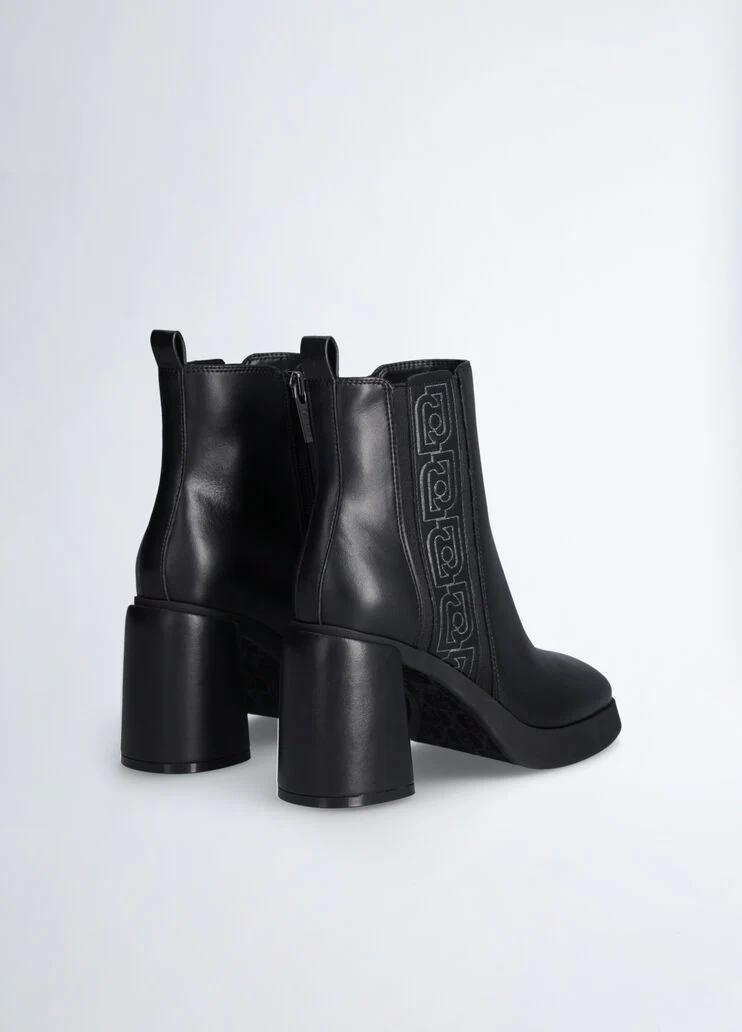 Black ankle boots with heel
