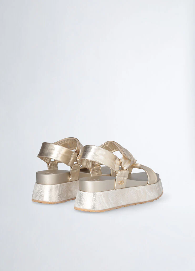 Platform sandals