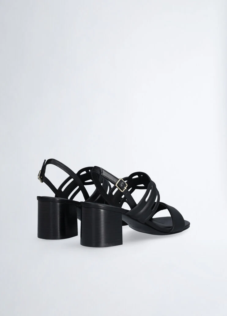Leather sandals with wide heel
