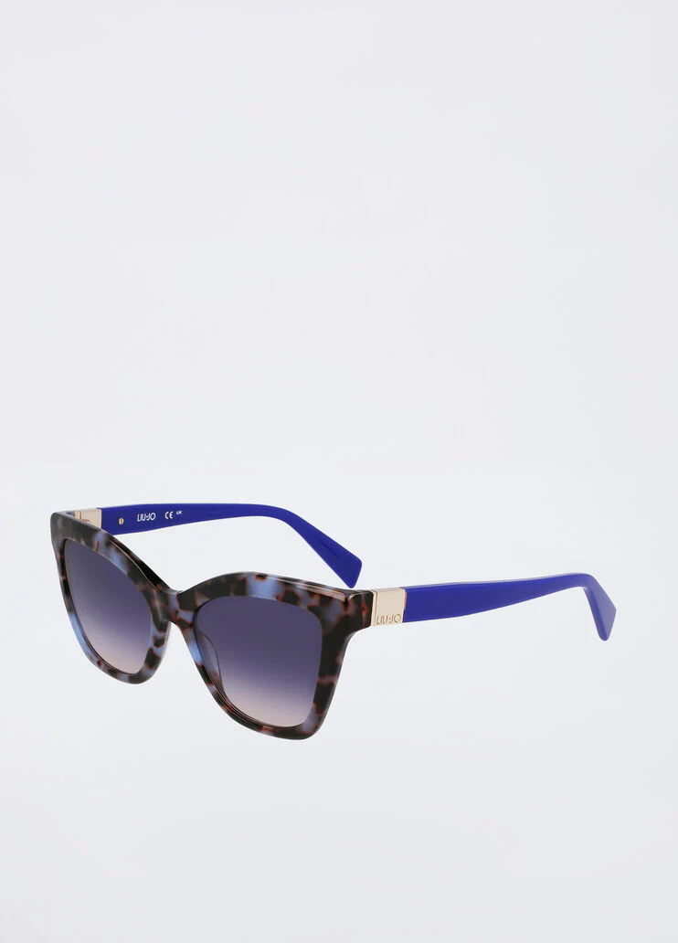 Cat-eye sunglasses