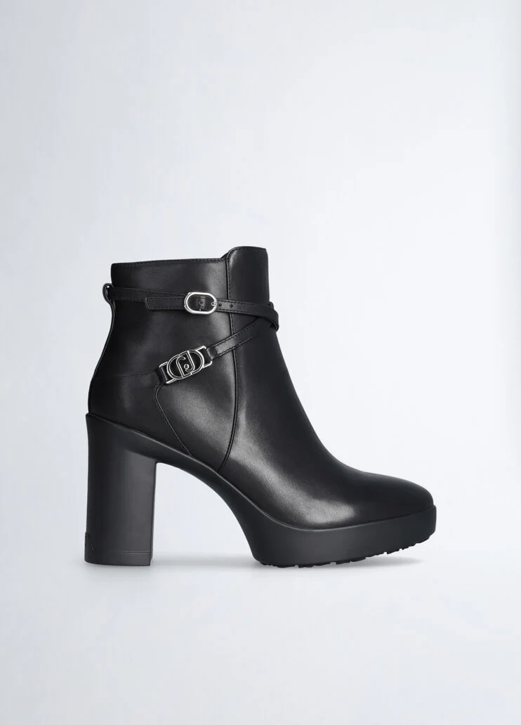 Black ankle boots in leather