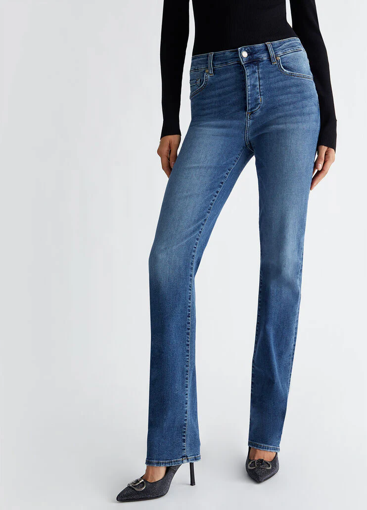 High-waisted straight-leg jeans