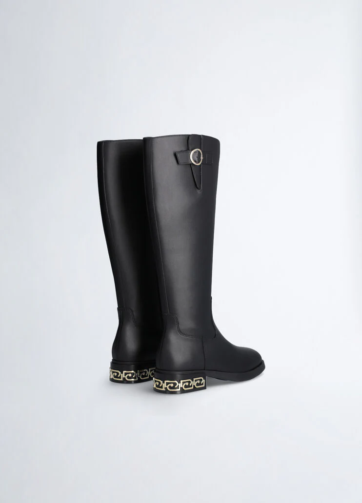 High boots with logo buckle