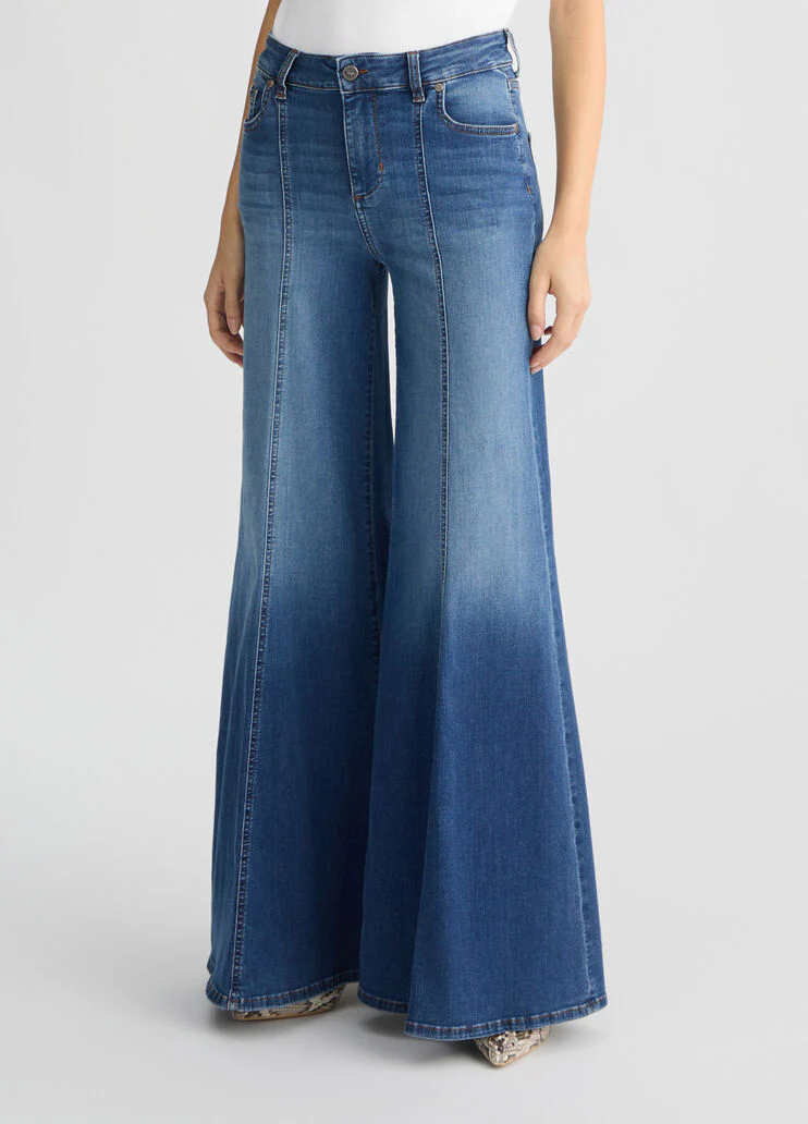 High-waisted super-flared jeans