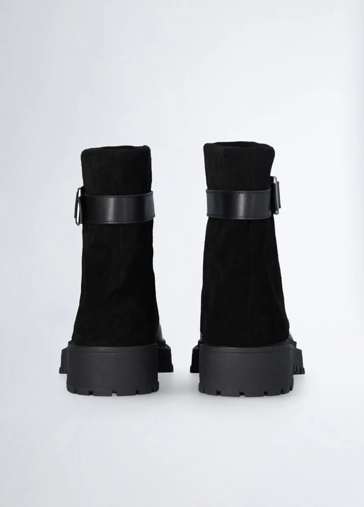 Biker boots with turn-down collar