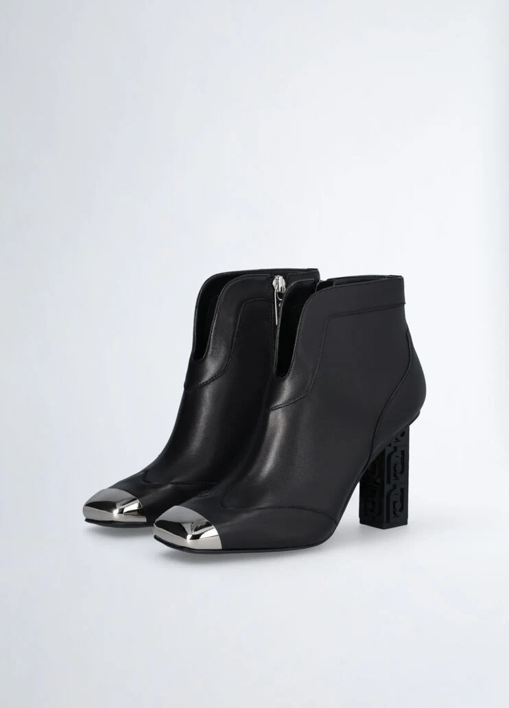 Black ankle boots with heel