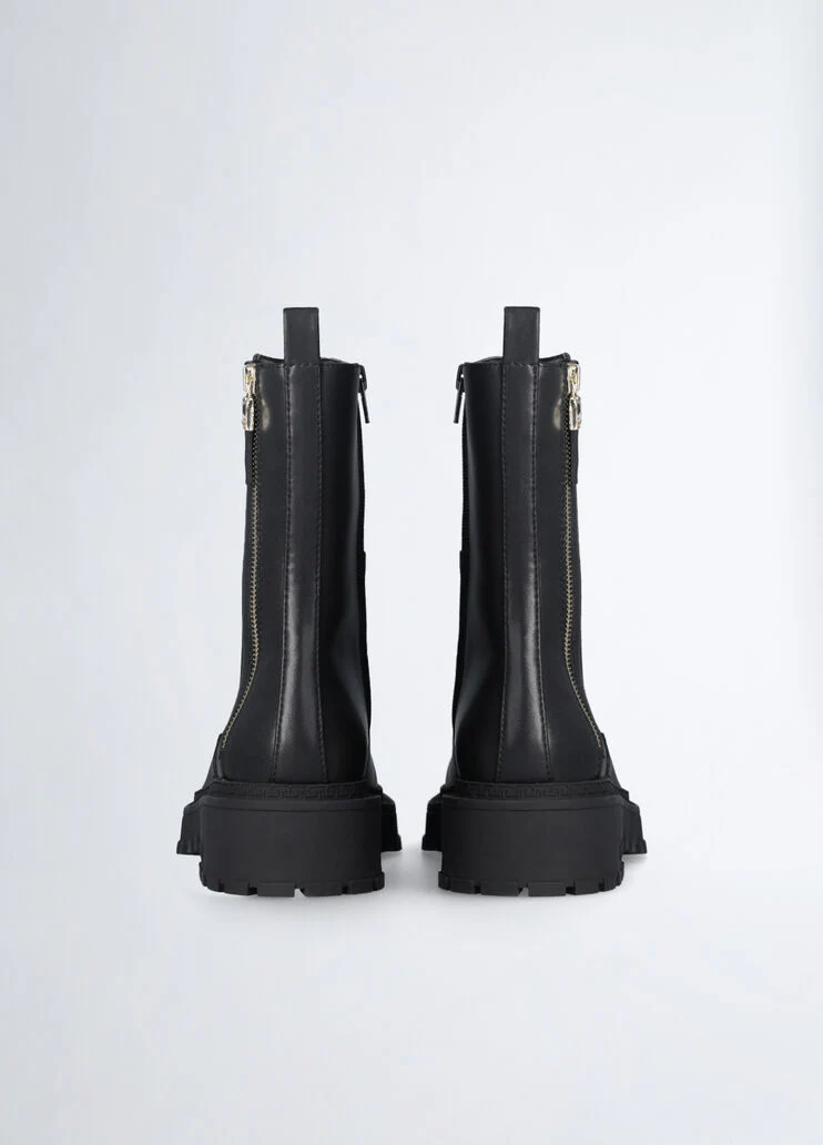 Black ankle boots with zip