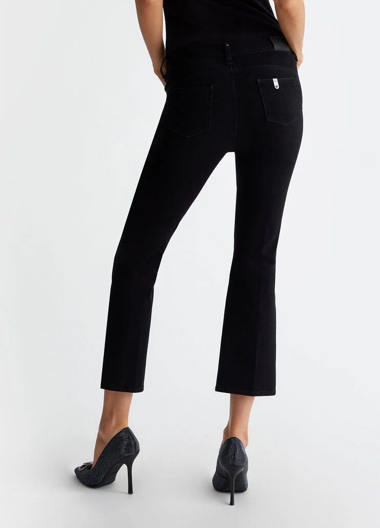 Cropped bootcut jeans