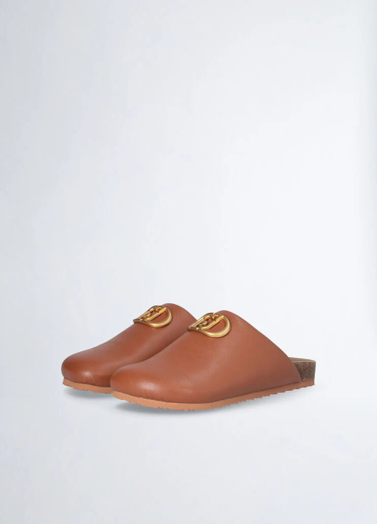 Mules with maxi-logo