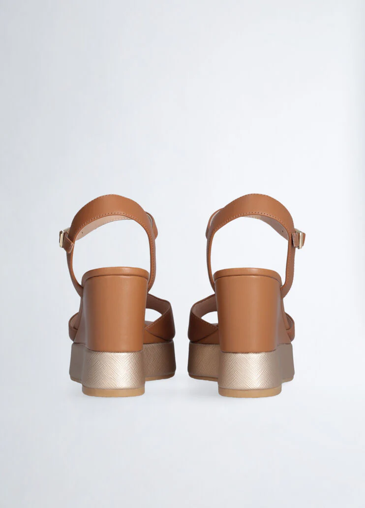 Leather wedge sandals
