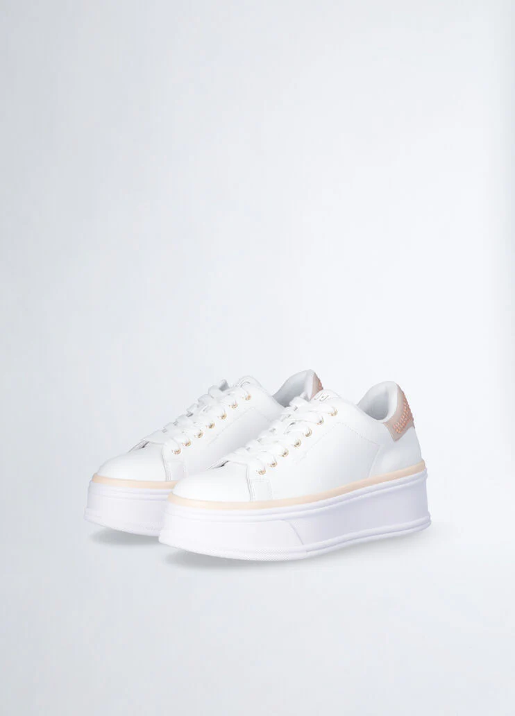 Leather sneakers with rhinestones