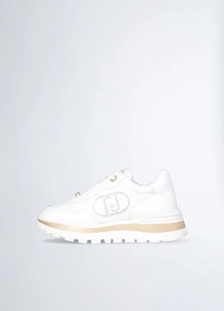 White sneakers in leather