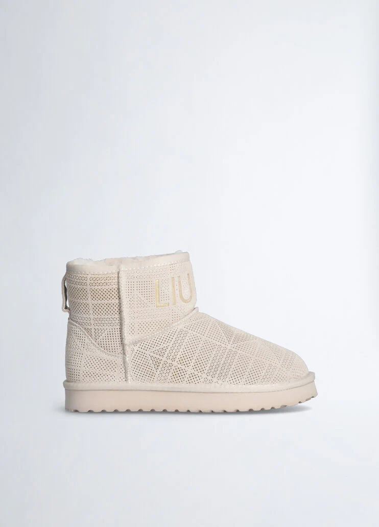 Warm ankle boots with maxi logo