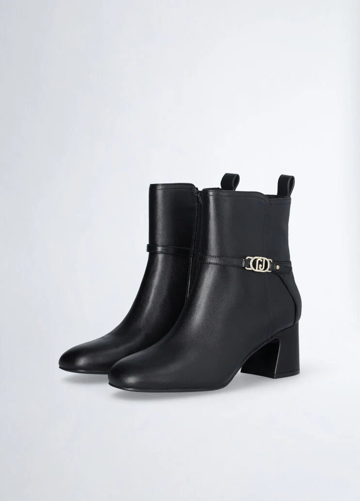 Black ankle boots in leather