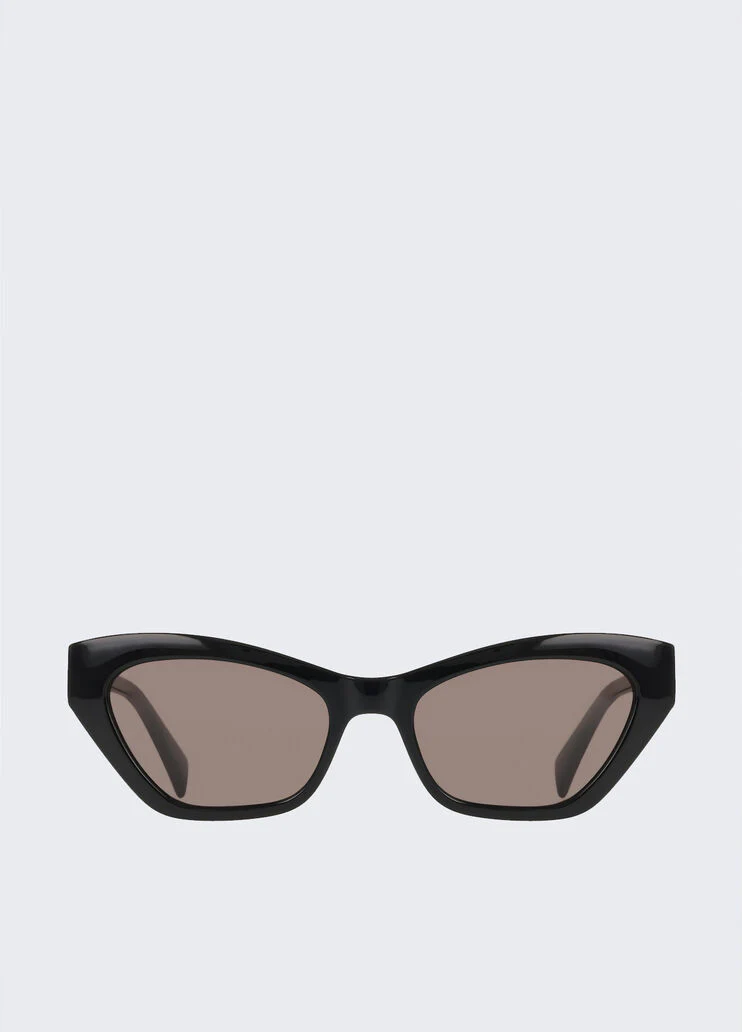 Cat-eye sunglasses