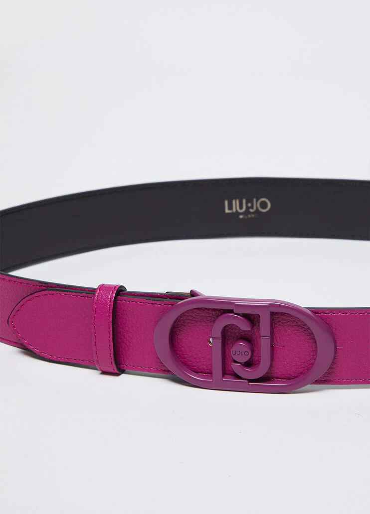 Belt with logo buckle