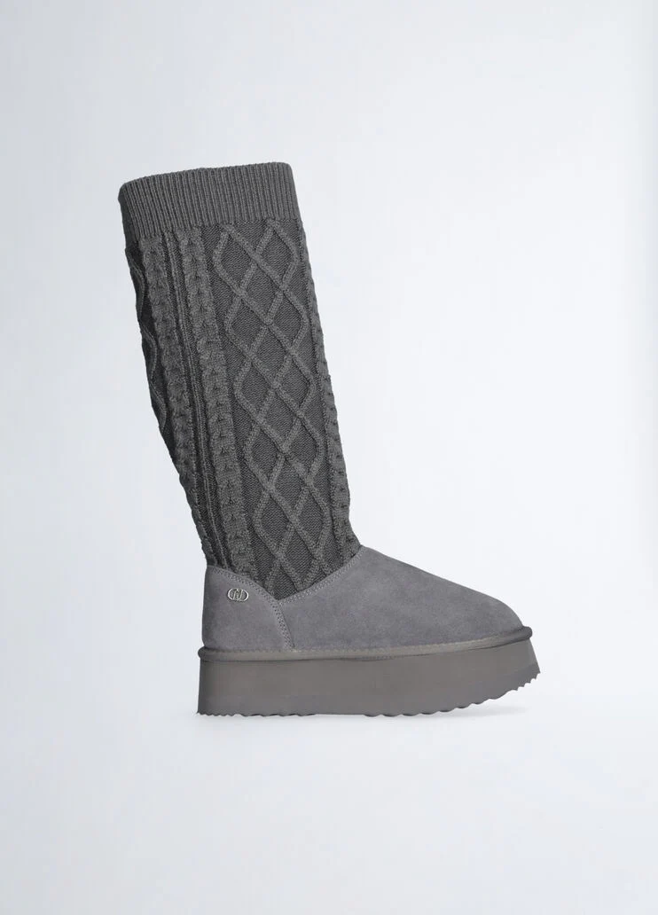 Knit platform boots