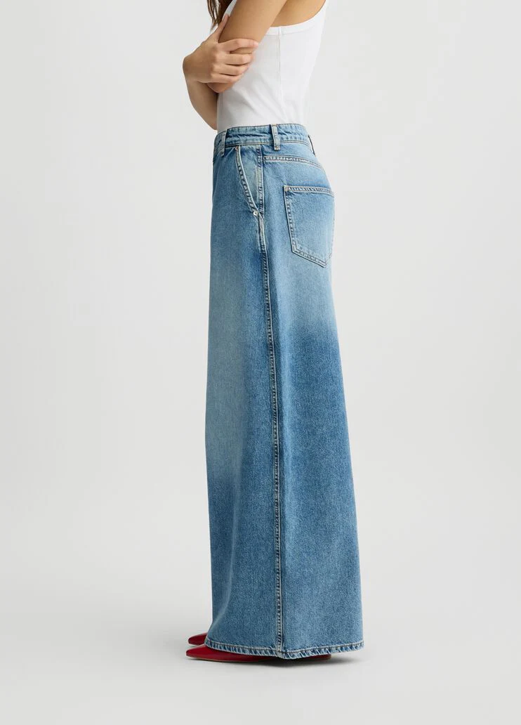 High-rise flared jeans