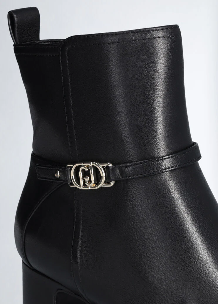 Black ankle boots in leather