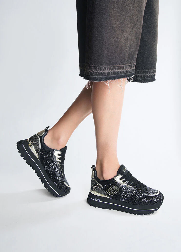 Platform sneakers with glitter