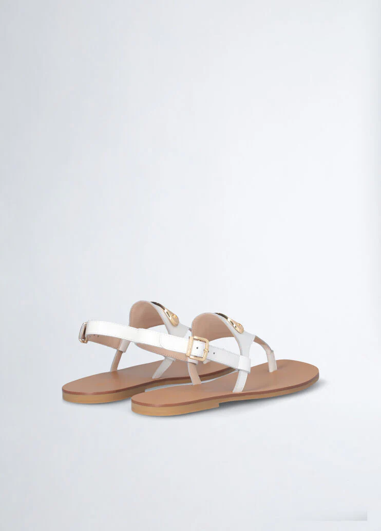 Leather flip-flop sandals