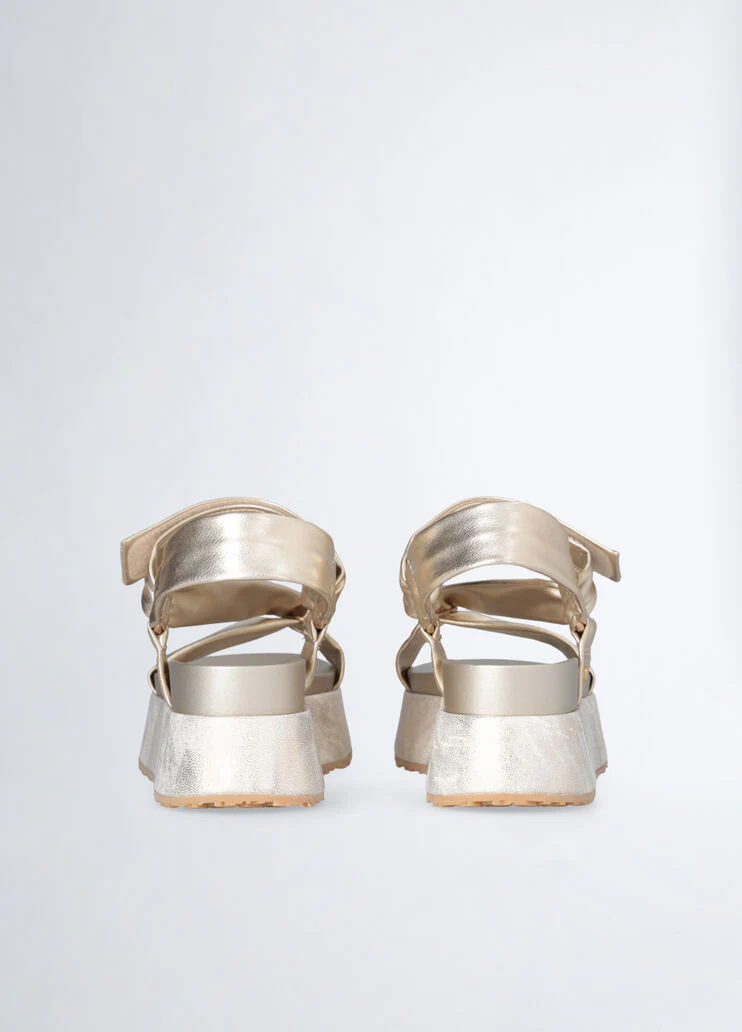 Platform sandals