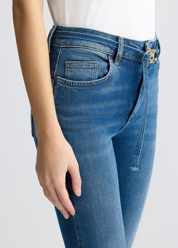 Bootcut jeans with belt