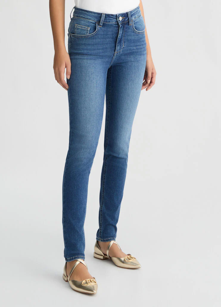 Blue skinny jeans with rhinestones