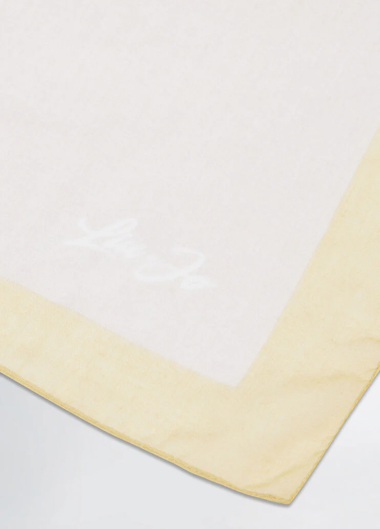 Scarf with floral print